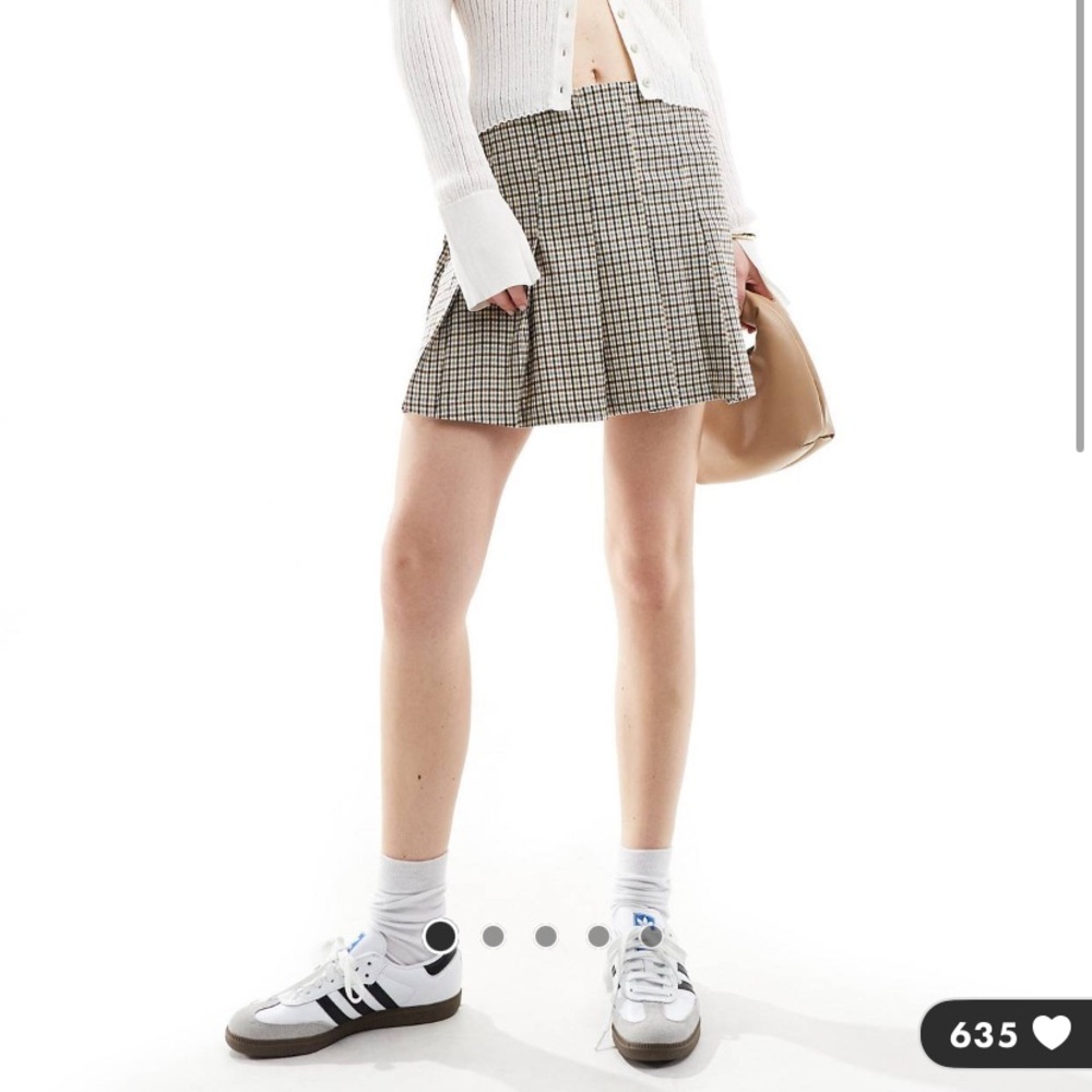 NWT Stradivarius ASOS Tailored Pleated Mini Skirt in Stone Check Print